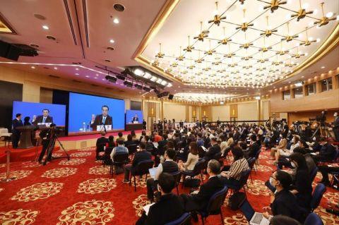 李克強：今年政府支出更多向民生領(lǐng)域傾斜，特別是義務教育和基本醫(yī)療